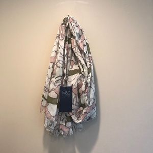 2/$10 NWT Deer Scarf